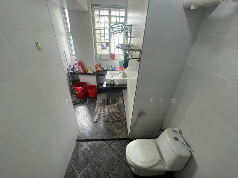 For Rent - Lakeside Tower