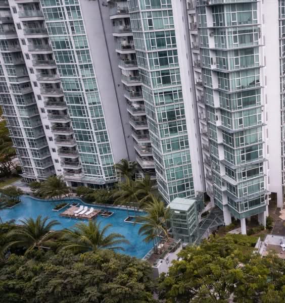 For Sale - ⭐⭐ Good Buy! West Coast Condo Facing Seaview ⭐⭐