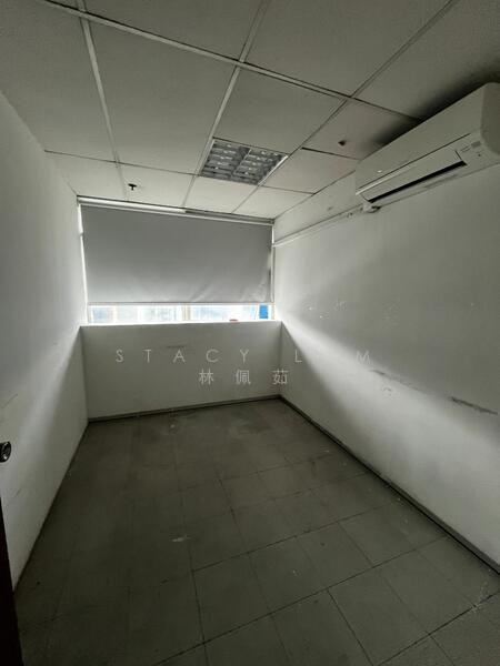 Enterprise Centre, 20 Bukit Batok Crescent, 4,069 sqft, Light Industrial (B1) For Sale, by Stacy Lam, 25396953 - CommercialGuru.com.sg