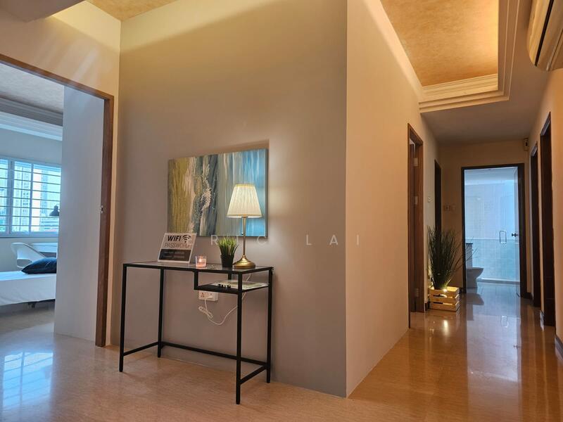 For Rent - One Tree Hill Mansions