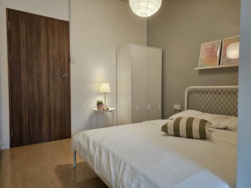 For Rent - One Tree Hill Mansions