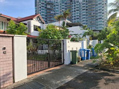 For Sale - Corner Terrace near MRT and amenities in Kovan
