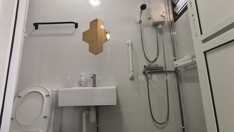 121 Pasir Ris Street 11, 121 Pasir Ris Street 11, Room Rental, 129 sqft, HDB Flat For Rent, by Kay HO 何杰彬, 25398140 - PropertyGuru.com.sg