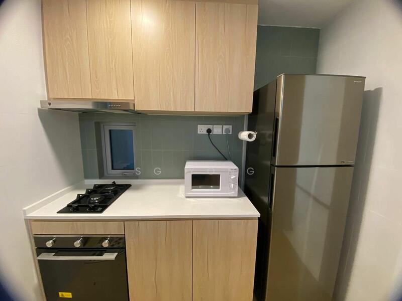 Tree House, 60 Chestnut Avenue, 2 Bedrooms, 743 sqft, Condominium For