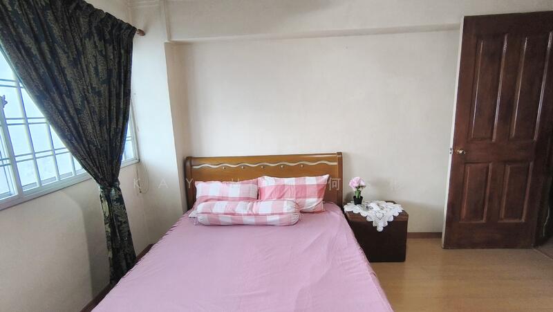220 Lorong 8 Toa Payoh, 220 Lorong 8 Toa Payoh, Balestier / Toa Payoh, Room Rental, 130 sqft, HDB Flat For Rent, by Kay HO  何杰彬, 25398337 - PropertyGuru.com.sg