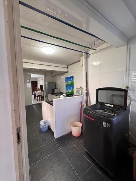 4 Bedok South Avenue 1, 4 Bedok South Avenue 1, Bedok / Upper East Coast, 2 Bedrooms, 721 sqft, HDB Flat For Rent, by Gwen Ooi, 25398510 - PropertyGuru.com.sg