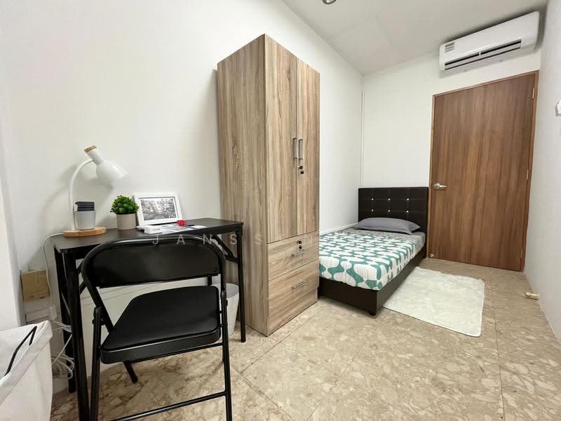 The Floravale, 242 Westwood Avenue, Boon Lay / Jurong / Tuas, Room Rental, 100 sqft, Executive Condominium For Rent, by Janssen Ho, 25398651 - Bedroom - PropertyGuru.com.sg