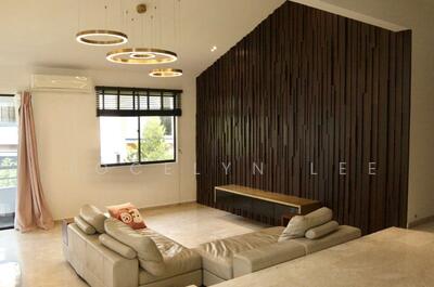 For Sale - Dynasty Lodge