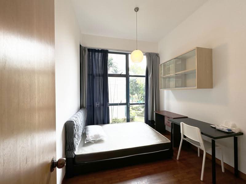 Blue Horizon, 27 West Coast Crescent, Buona Vista / West Coast / Clementi New Town, 2 Bedrooms, 969 sqft, Condominium For Sale, by Helen Yau, 25399166 - Bedroom - PropertyGuru.com.sg