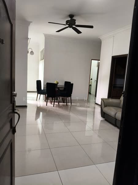 Astoria Park, 32 Lorong Mydin, 3 Bedrooms, 959 sqft, Condominium For Sale, by Rahamathullah Hasan Ali Akbar, 25399440 - PropertyGuru.com.sg