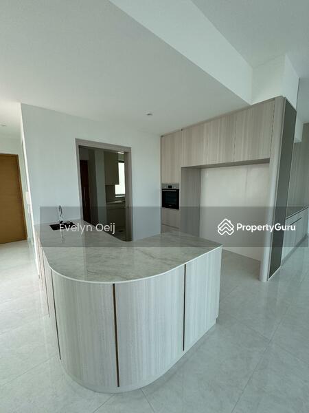 Dry Kitchen