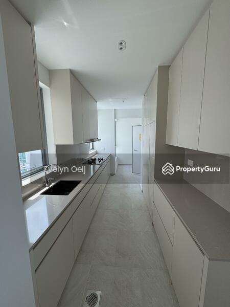 Wet Kitchen b