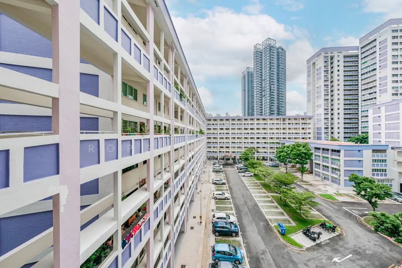 236 Lorong 1 Toa Payoh HDB Flat For Sale at S$ 980,000 | PropertyGuru Singapore