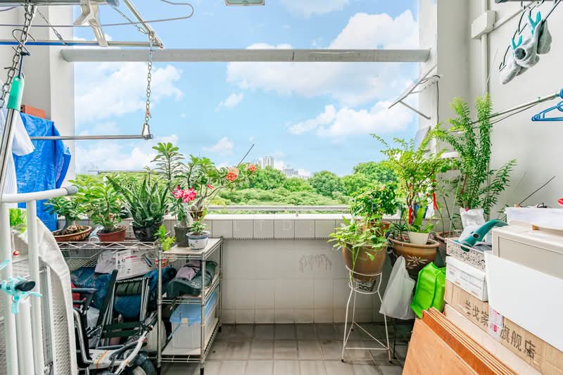 236 Lorong 1 Toa Payoh HDB Flat For Sale at S$ 980,000 | PropertyGuru Singapore