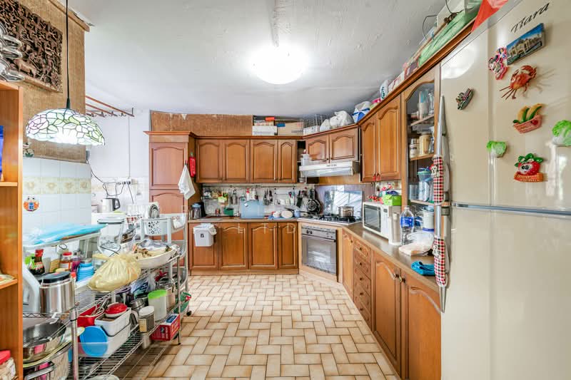 236 Lorong 1 Toa Payoh HDB Flat For Sale at S$ 980,000 | PropertyGuru Singapore