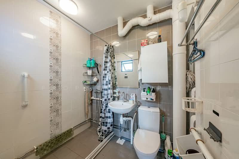 236 Lorong 1 Toa Payoh HDB Flat For Sale at S$ 980,000 | PropertyGuru Singapore