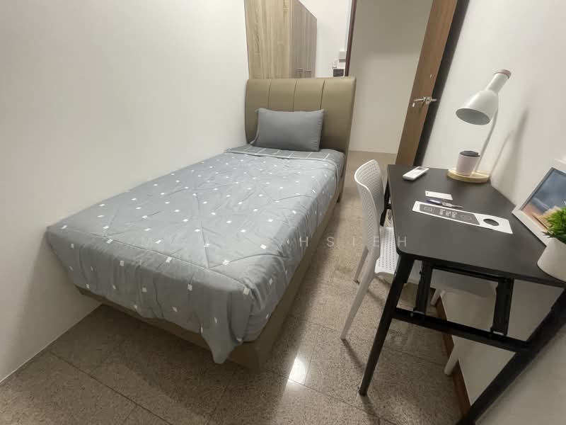 Queens, 12 Stirling Road, Room Rental, 200 sqft, Condominium For Rent, by Mandy Hsieh, 25400790 - PropertyGuru.com.sg