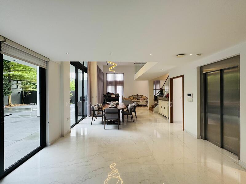 For Sale - Very New & Freehold Bungalow with Lift & Basement, 6 Bedrooms Ensuite, Kovan MRT &Heartland Mall