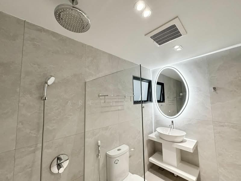 Upper Thomson Road, Jalan Pelatina, 3 Bedrooms, 3,000 sqft, Terraced House For Rent, by Aretha Lee, 25401514 - PropertyGuru.com.sg