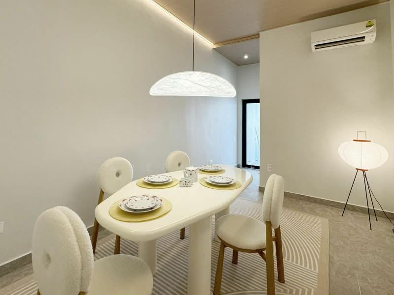 Upper Thomson Road, Jalan Pelatina, 3 Bedrooms, 3,000 sqft, Terraced House For Rent, by Aretha Lee, 25401514 - PropertyGuru.com.sg