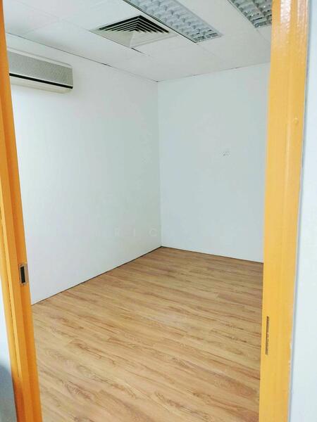 Golden Mile Tower, 6001 Beach Road, Beach Road / Bugis / Rochor, 699 sqft, Food & Beverage For Rent, by Derrick Neo, 25402007 - CommercialGuru.com.sg