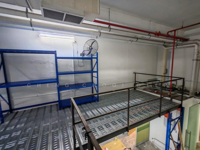 Oxley BizHub, 61 Ubi Road 1, 1,141 sqft, Light Industrial (B1) For Sale, by Cheng Chooi Deep, 25402415 - CommercialGuru.com.sg