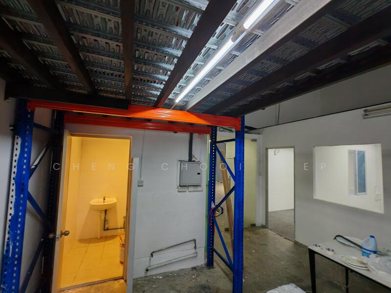 Oxley BizHub, 61 Ubi Road 1, 1,141 sqft, Light Industrial (B1) For Sale, by Cheng Chooi Deep, 25402415 - CommercialGuru.com.sg