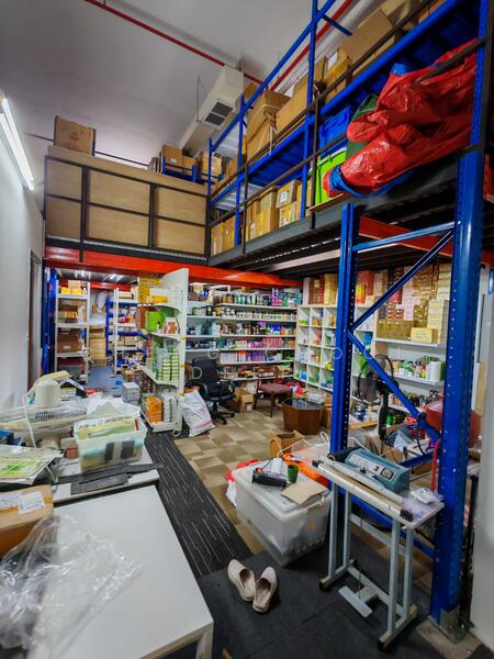 Oxley BizHub, 61 Ubi Road 1, 1,141 sqft, Light Industrial (B1) For Sale, by Cheng Chooi Deep, 25402415 - CommercialGuru.com.sg