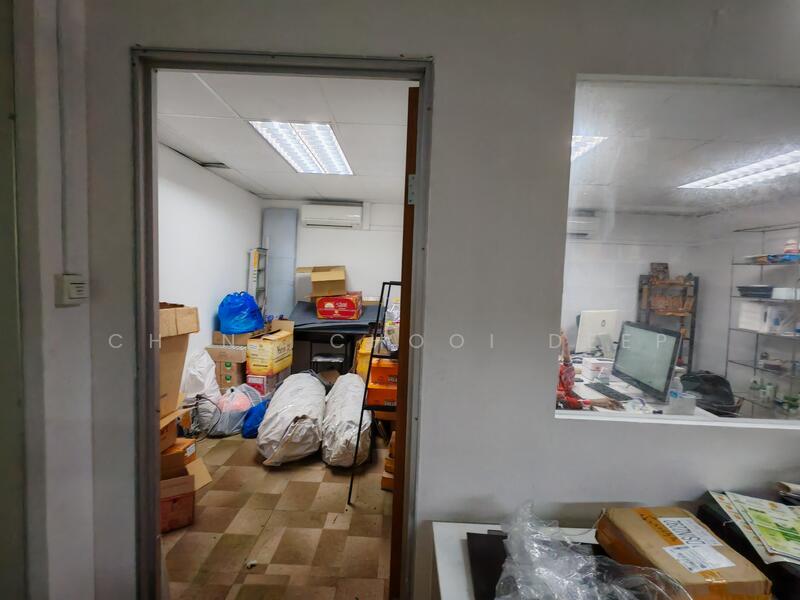 Oxley BizHub, 61 Ubi Road 1, 1,141 sqft, Light Industrial (B1) For Sale, by Cheng Chooi Deep, 25402415 - CommercialGuru.com.sg