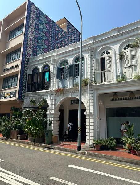 Kampong Glam Shop House, 40 Arab Street, Beach Road / Bugis / Rochor, 1,800 sqft, Shop / Shophouse For Sale, by Eric Chua, 25402493 - Exterior - CommercialGuru.com.sg
