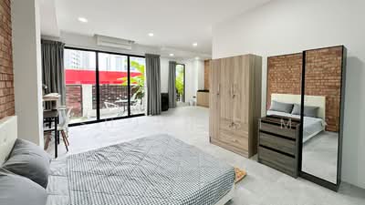 For Rent - Yunnan Gardens