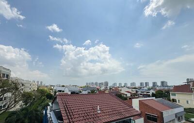 For Sale - Siglap Corner-Terrace Cluster House! Renovated House with Lift, View. Freehold!