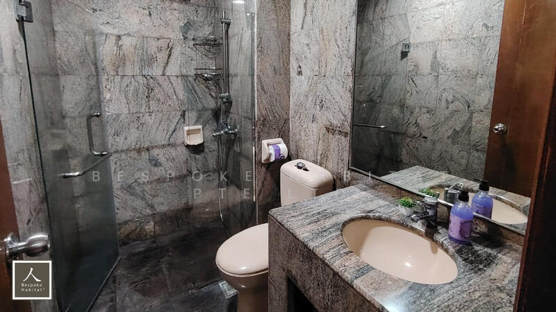 04-05 COMMON BATHROOM