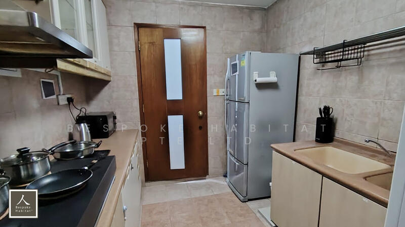 04-05 KITCHEN