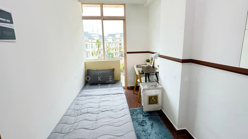 Le Hill, 42 Pasir Panjang Hill, Room Rental, 100 sqft, Condominium For Rent, by Bespoke Habitat Pte Ltd, 25403772 - 03-06 CR2 - PropertyGuru.com.sg