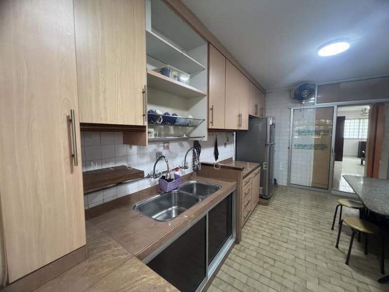 236 Hougang Avenue 1, 236 Hougang Avenue 1, Hougang / Punggol / Sengkang, 3 Bedrooms, 1,119 sqft, HDB Flat For Sale, by Neo Beng Lee, 25404102 - PropertyGuru.com.sg