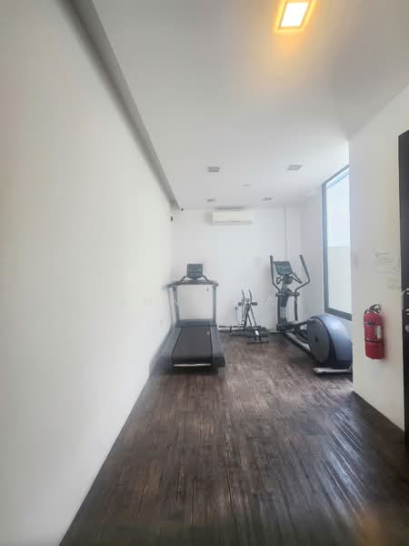 1 Bedroom + Study Whole Unit For Rent! Minutes Walk To Aljunied & Mountbatten MRT Stations!, , 2 Bedrooms, 538 sqft, Apartment For Rent, by Lenny Tan, 25404784 - PropertyGuru.com.sg