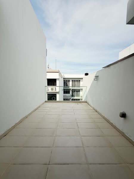 La Fleur, 8 Lorong 26 Geylang, 1 Bedroom, 721 sqft, Condominium For Sale, by Arnold Wee, 25406471 - PropertyGuru.com.sg