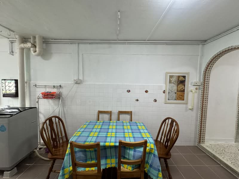 138 Bedok North Street 2, 138 Bedok North Street 2, 2 Bedrooms, 700 sqft, HDB Flat For Rent, by Roger Er, 25406850 - PropertyGuru.com.sg