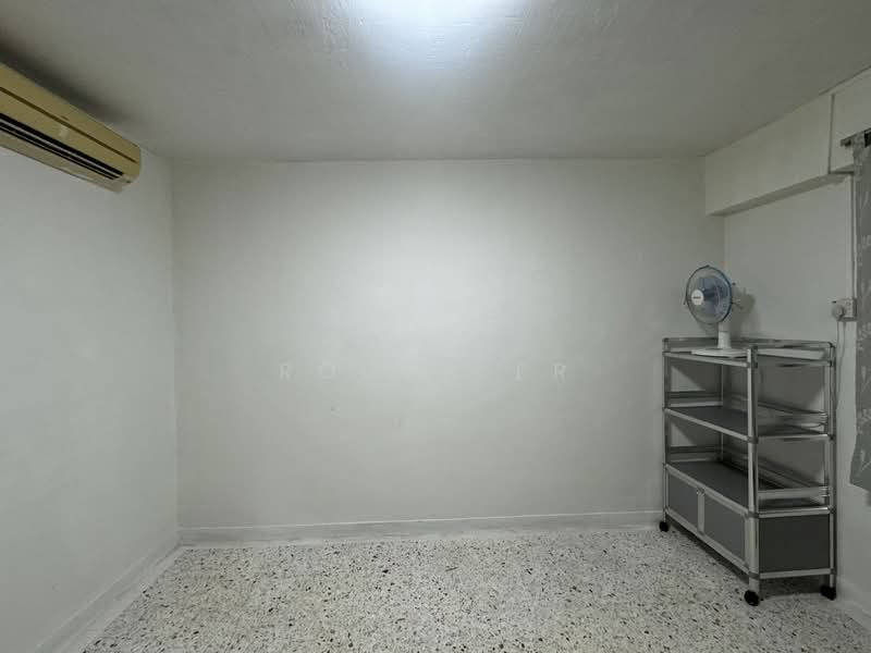 138 Bedok North Street 2, 138 Bedok North Street 2, 2 Bedrooms, 700 sqft, HDB Flat For Rent, by Roger Er, 25406850 - PropertyGuru.com.sg