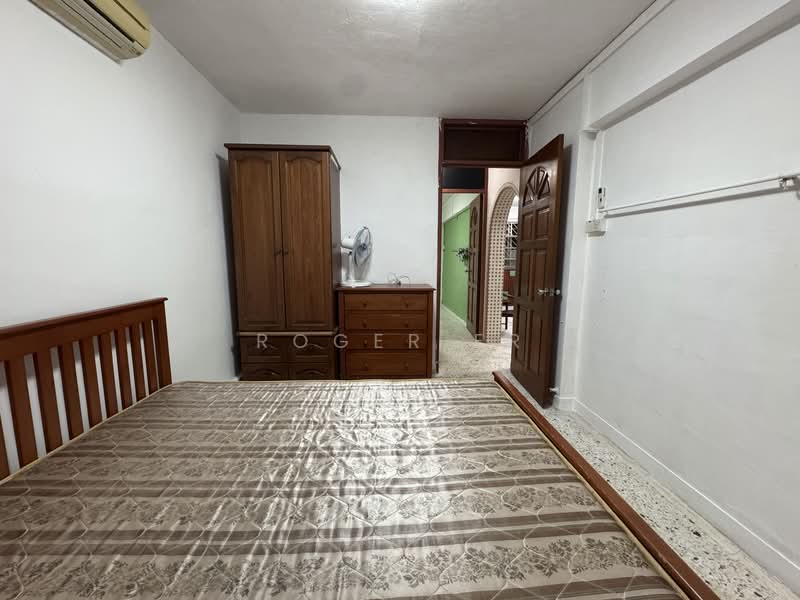 138 Bedok North Street 2, 138 Bedok North Street 2, 2 Bedrooms, 700 sqft, HDB Flat For Rent, by Roger Er, 25406850 - PropertyGuru.com.sg
