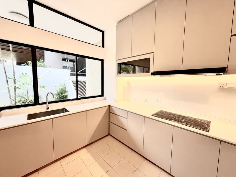 Coronation Road, , 6 Bedrooms, 3,300 sqft, Semi-Detached House For Rent, by Aeron Tan, 25407577 - PropertyGuru.com.sg