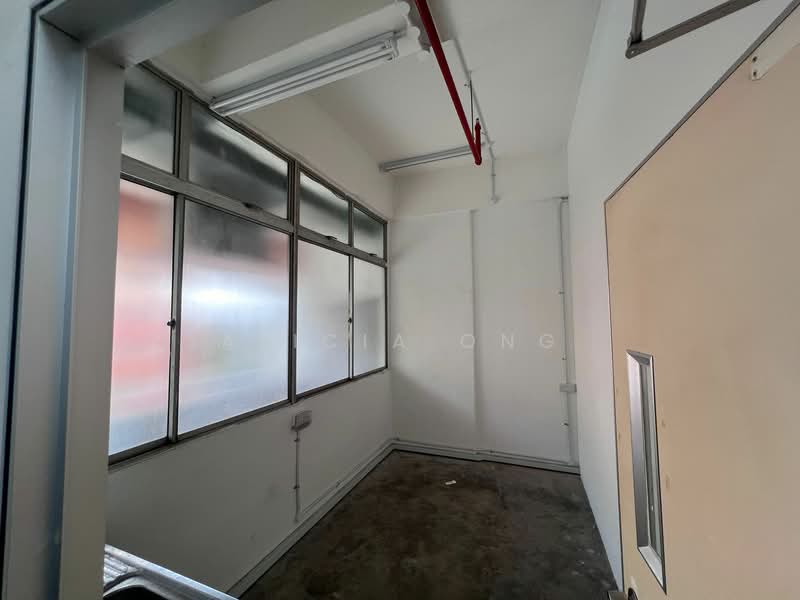 8 Lorong bakar Batu, , 2,122 sqft, Factory / Workshop (B2) For Rent, by Alicia Ong, 25407773 - CommercialGuru.com.sg