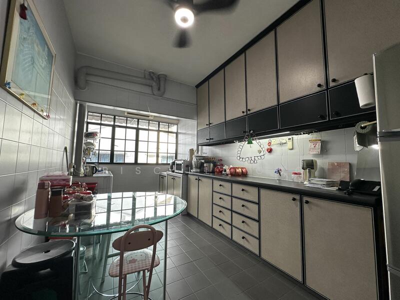 For Sale - Rare! MRT at Doorstep! Only 3 MRT stops to Vivocity!