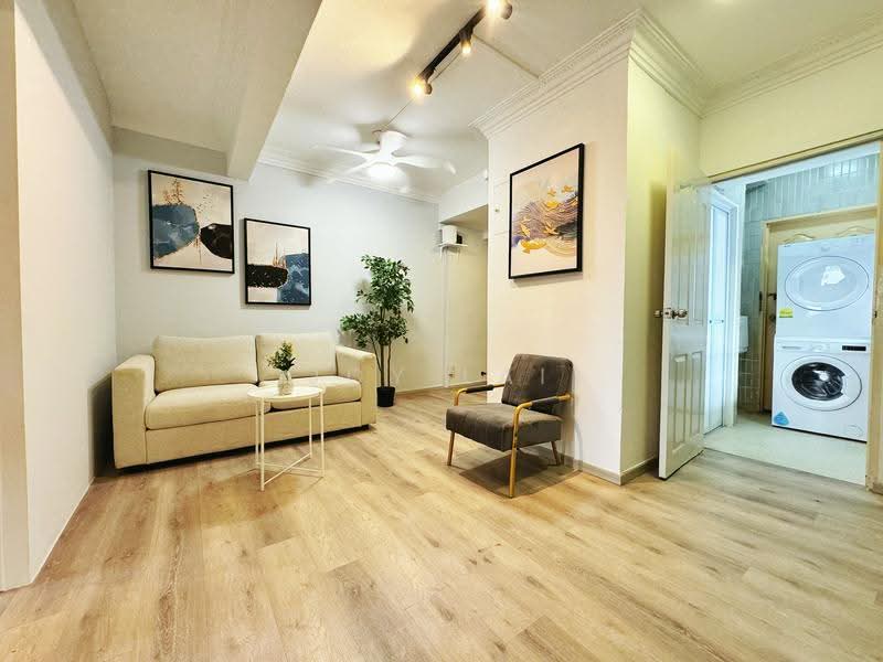 Lucky Plaza, 304 Orchard Road, Orchard / River Valley, Room Rental, 80 sqft, Apartment For Rent, by Joy Lai, 25409275 - Living Room - PropertyGuru.com.sg