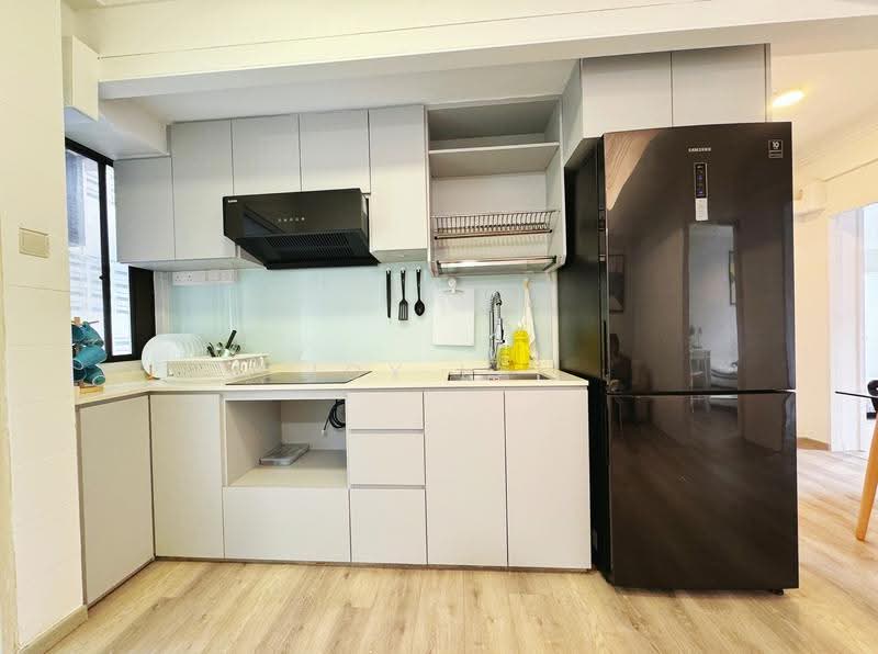 Lucky Plaza, 304 Orchard Road, Orchard / River Valley, Room Rental, 80 sqft, Apartment For Rent, by Joy Lai, 25409275 - Kitchen - PropertyGuru.com.sg