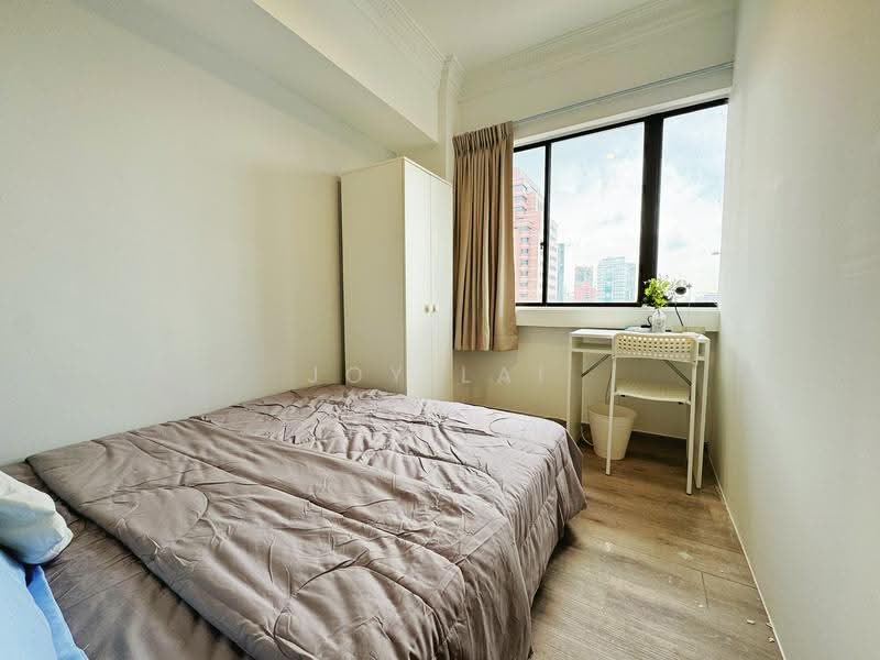 Lucky Plaza, 304 Orchard Road, Orchard / River Valley, Room Rental, 80 sqft, Apartment For Rent, by Joy Lai, 25409275 - Room 5 - PropertyGuru.com.sg