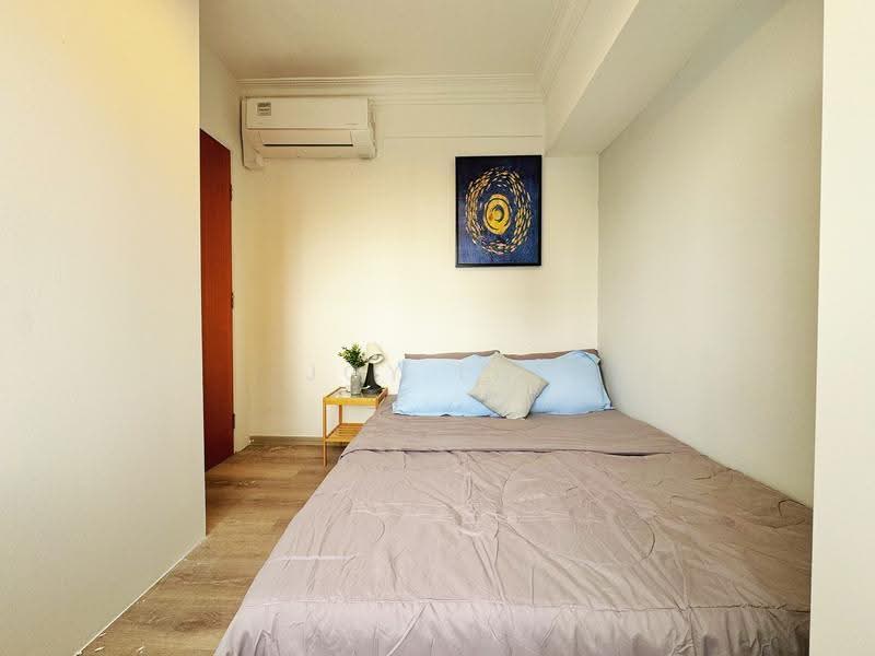 Lucky Plaza, 304 Orchard Road, Orchard / River Valley, Room Rental, 80 sqft, Apartment For Rent, by Joy Lai, 25409275 - Room 5 - PropertyGuru.com.sg