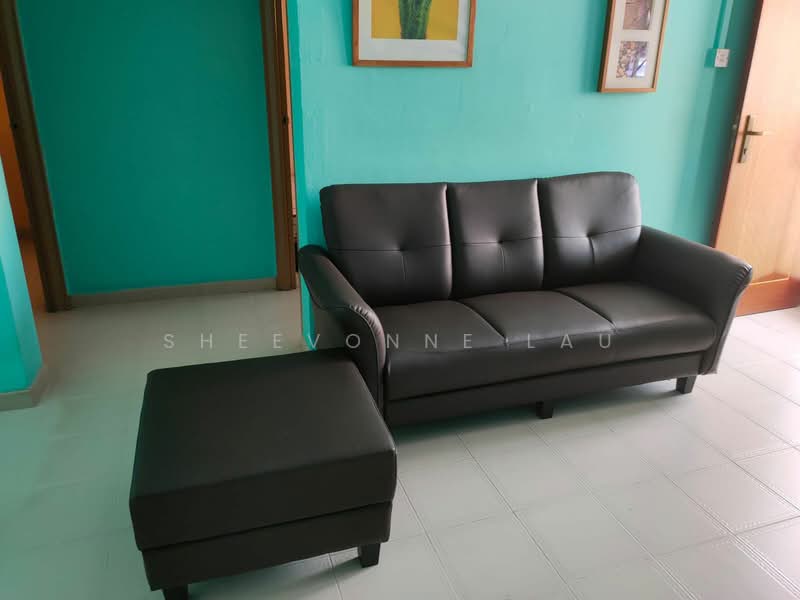 682 Hougang Avenue 4, 682 Hougang Avenue 4, 2 Bedrooms, 688 sqft, HDB Flat For Rent, by Sheevonne Lau, 25409556 - PropertyGuru.com.sg