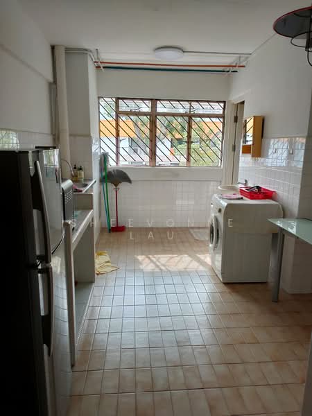 682 Hougang Avenue 4, 682 Hougang Avenue 4, 2 Bedrooms, 688 sqft, HDB Flat For Rent, by Sheevonne Lau, 25409556 - PropertyGuru.com.sg
